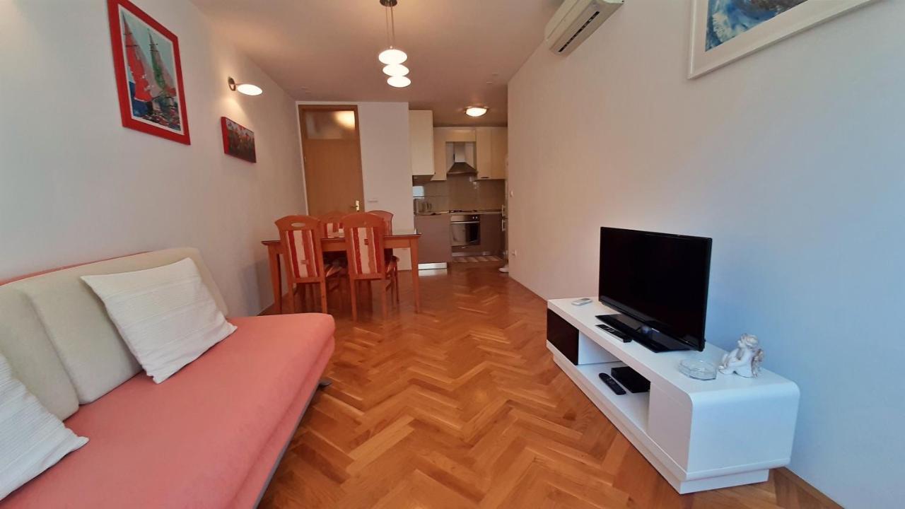 Apartment Jen Omiš Kültér fotó